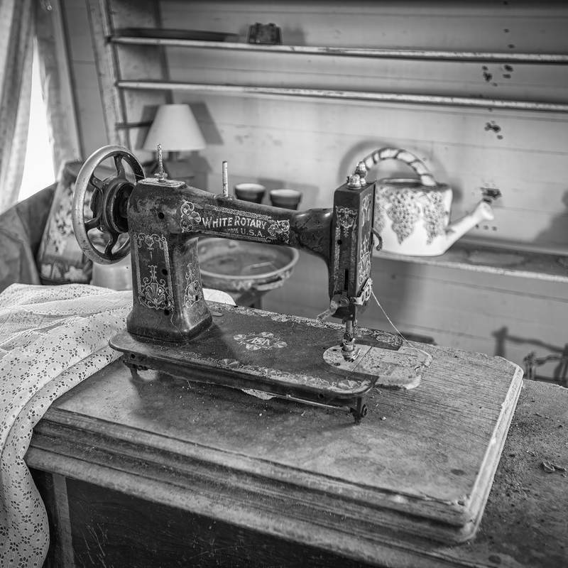 White Rotary Sewing Machine